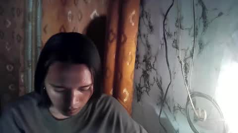 Sweetacyl online show from April 18, 2026, 7:58 pm