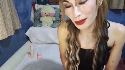 Hot Angel online show from December 22, 2025, 10:01 am