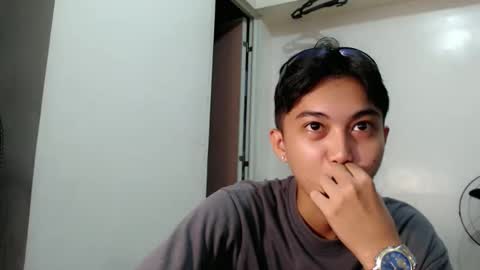 urdreamboy_prince online show from June 10, 2026, 1:43 pm