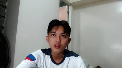 urdreamboy_prince online show from June 28, 2026, 4:02 pm