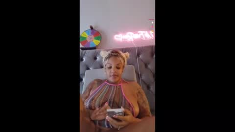 Snapshot of urfaveriri chatting on October 15, 2025, 10:48 am urfaveriri online show from October 15, 2025, 10:48 am