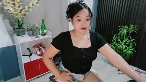 Scarlet online show from December 21, 2025, 2:41 am