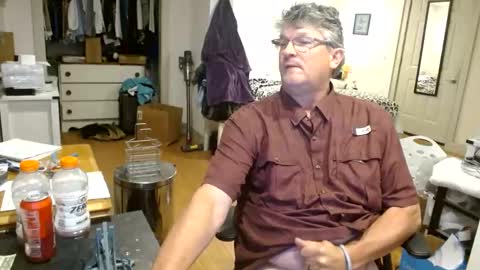 Gregor online show from October 5, 2025, 1:26 am