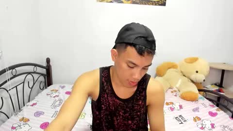 urfucker_vinz online show from March 3, 2026, 1:06 pm