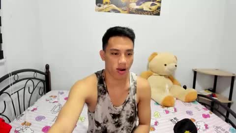 urfucker_vinz online show from March 4, 2026, 12:44 pm