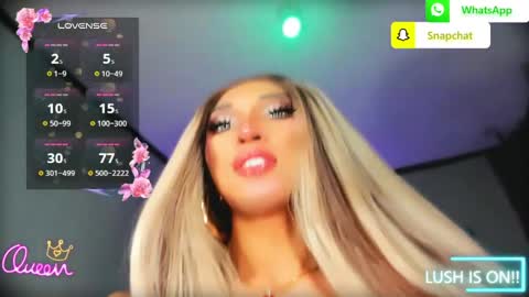 Snapshot of urgoddess_bella chatting on May 27, 2026, 1:35 am My bella 3 online show from May 27, 2026, 1:35 am