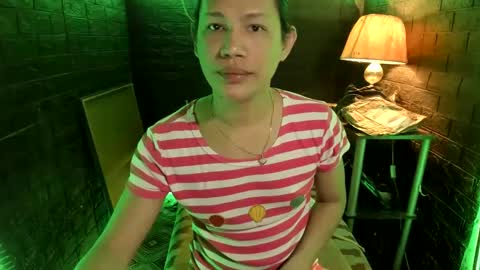 queen norelle online show from February 4, 2025, 11:27 am