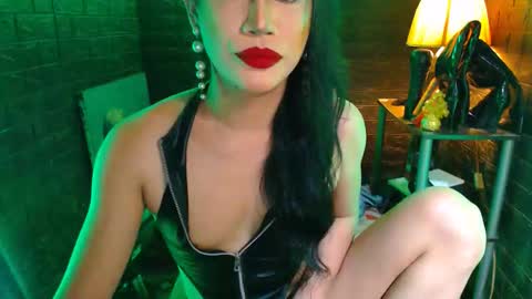 queen norelle online show from March 25, 2026, 9:43 pm