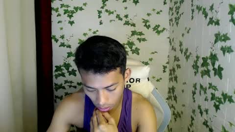 Snapshot of urhotfuckingass chatting on January 4, 2025, 11:38 pm richard online show from January 4, 2025, 11:38 pm