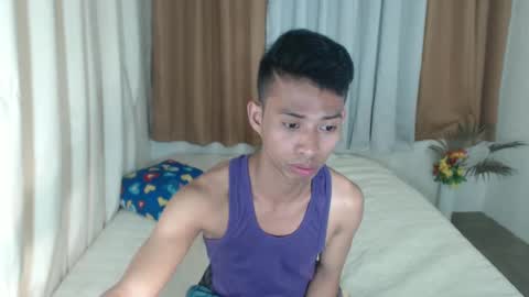 Snapshot of urhotfuckingass chatting on January 18, 2025, 9:34 am richard online show from January 18, 2025, 9:34 am