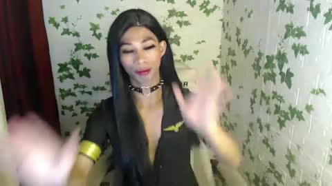 Snapshot of urhotfuckingass chatting on January 21, 2025, 11:55 pm richard online show from January 21, 2025, 11:55 pm