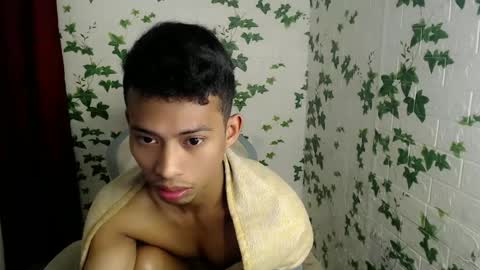 Snapshot of urhotfuckingass chatting on January 26, 2025, 6:07 am richard online show from January 26, 2025, 6:07 am