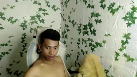 Snapshot of urhotfuckingass chatting on January 31, 2025, 8:11 am richard online show from January 31, 2025, 8:11 am