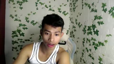 Snapshot of urhotfuckingass chatting on February 9, 2025, 8:11 am richard online show from February 9, 2025, 8:11 am