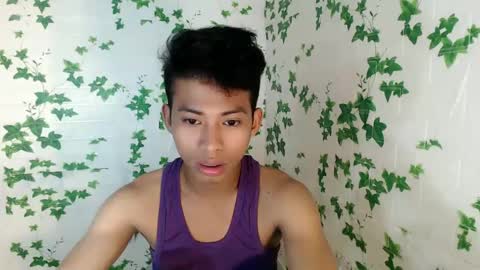 Snapshot of urhotfuckingass chatting on February 23, 2025, 11:25 pm richard online show from February 23, 2025, 11:25 pm