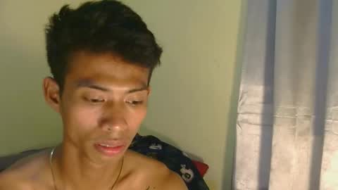 Snapshot of urhotfuckingass chatting on October 8, 2025, 10:35 am richard online show from October 8, 2025, 10:35 am