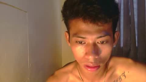 Snapshot of urhotfuckingass chatting on October 12, 2025, 11:48 pm richard online show from October 12, 2025, 11:48 pm