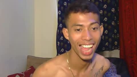 Snapshot of urhotfuckingass chatting on October 26, 2025, 3:23 am richard online show from October 26, 2025, 3:23 am