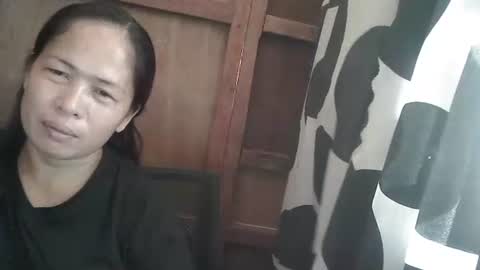 urhotm0m453 online show from September 24, 2025, 5:33 am