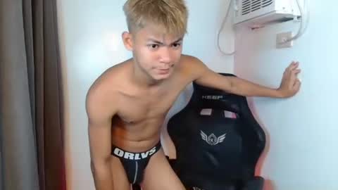 simeon ulok online show from October 3, 2025, 4:20 am