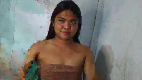 Snapshot of urhottie_bella chatting on February 13, 2026, 11:06 am urhottie_bella online show from February 13, 2026, 11:06 am