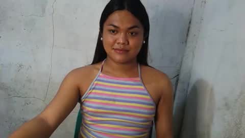 Snapshot of urhottie_bella chatting on February 15, 2026, 7:49 am urhottie_bella online show from February 15, 2026, 7:49 am