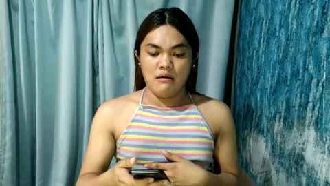urhottie_bella online show from June 29, 2026, 4:08 am