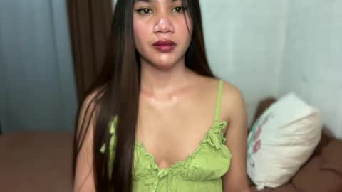 urhottylicious_cum online show from April 21, 2026, 12:22 pm