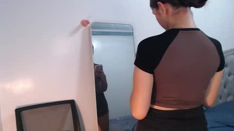 Amira online show from December 8, 2024, 10:08 am