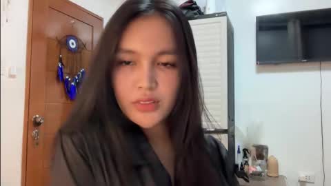 Amira online show from October 18, 2025, 2:36 am