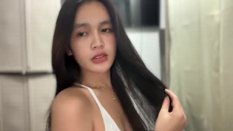 Amira online show from March 15, 2026, 2:50 am