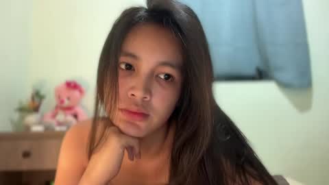 Amira online show from May 28, 2026, 2:09 am