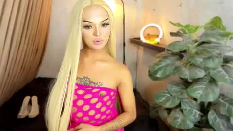 jhaii online show from October 13, 2025, 6:41 pm