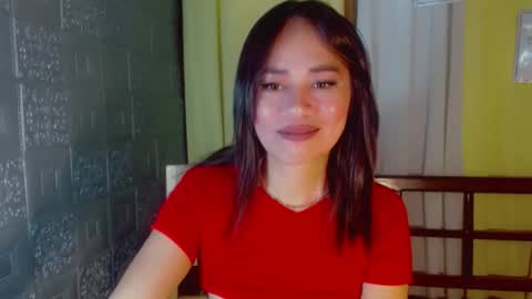 urlovely_che online show from November 5, 2025, 4:18 pm