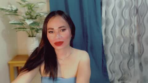 Snapshot of urlovely_che chatting on July 15, 2026, 3:34 am urlovely_che online show from July 15, 2026, 3:34 am