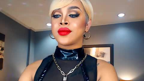 UrMajestyTyra online show from January 5, 2025, 11:22 pm