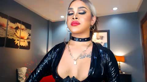 UrMajestyTyra online show from January 10, 2025, 2:04 am