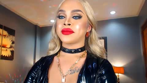 UrMajestyTyra online show from January 17, 2025, 2:29 am