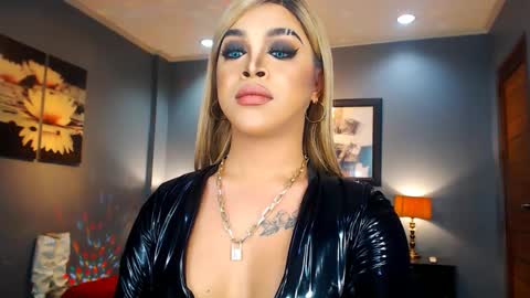 UrMajestyTyra online show from February 22, 2025, 7:01 am