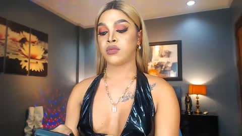 UrMajestyTyra online show from March 7, 2025, 4:57 am