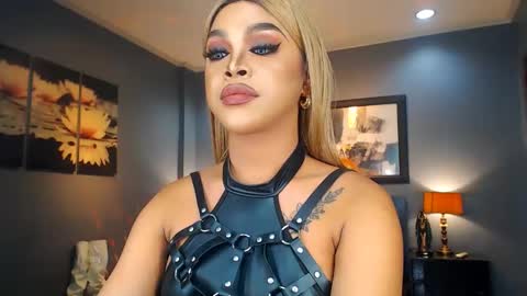 UrMajestyTyra online show from March 12, 2025, 4:08 am