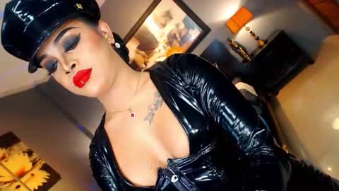 UrMajestyTyra online show from October 28, 2025, 1:09 am