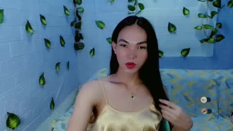 Snapshot of urnaughty_kim chatting on February 16, 2025, 2:32 pm Kim online show from February 16, 2025, 2:32 pm