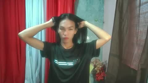 Snapshot of urnaughty_kim chatting on May 3, 2026, 11:44 pm Kim online show from May 3, 2026, 11:44 pm