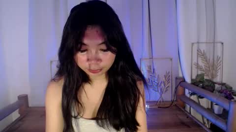 urpinay_sandra69 online show from April 23, 2026, 12:29 pm