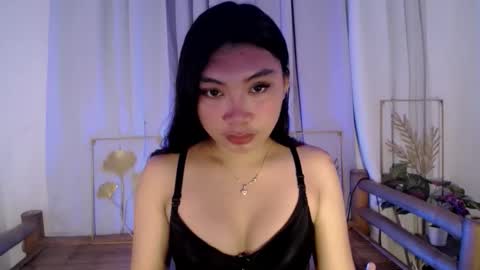urpinay_sandra69 online show from April 26, 2026, 9:18 am
