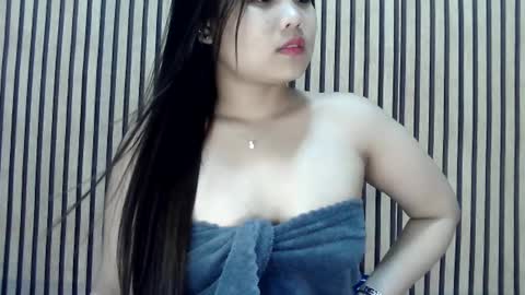 urpinaycutie online show from February 20, 2025, 10:37 pm