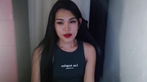 Snapshot of urpinayjenfuckerxxx chatting on January 15, 2025, 2:24 pm Jenny online show from January 15, 2025, 2:24 pm