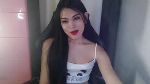 Snapshot of urpinayjenfuckerxxx chatting on January 20, 2025, 3:48 am Jenny online show from January 20, 2025, 3:48 am