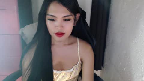 Snapshot of urpinayjenfuckerxxx chatting on January 26, 2025, 3:17 am Jenny online show from January 26, 2025, 3:17 am
